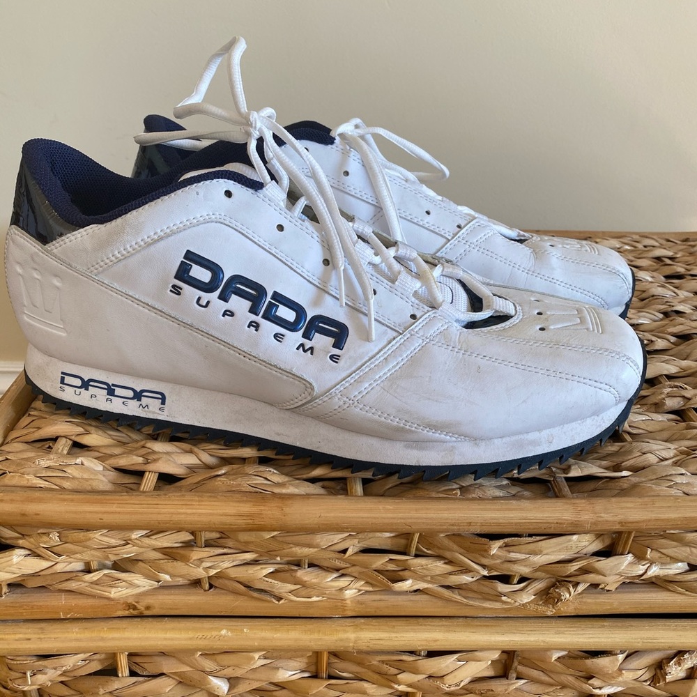 DADA Supreme athletic sneaker vintage